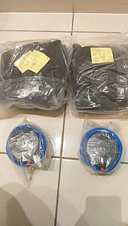 Foto enviada por cliente mostrando os puffs embalados e as bombas de ar